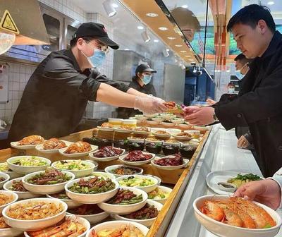 民營(yíng)餐廳加入社區(qū)食堂:百種菜品、低脂低油專(zhuān)區(qū)&hellip;