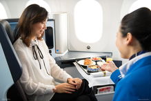 荷航為上海航線環宇商務艙推出 anytime for you 餐飲服務
