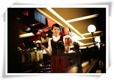 餐飲服務 內涵、原則與現代化管理