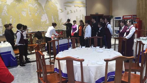 共筑卓越體驗 物業(yè)服務公司開展餐飲服務培訓提升員工服務品質